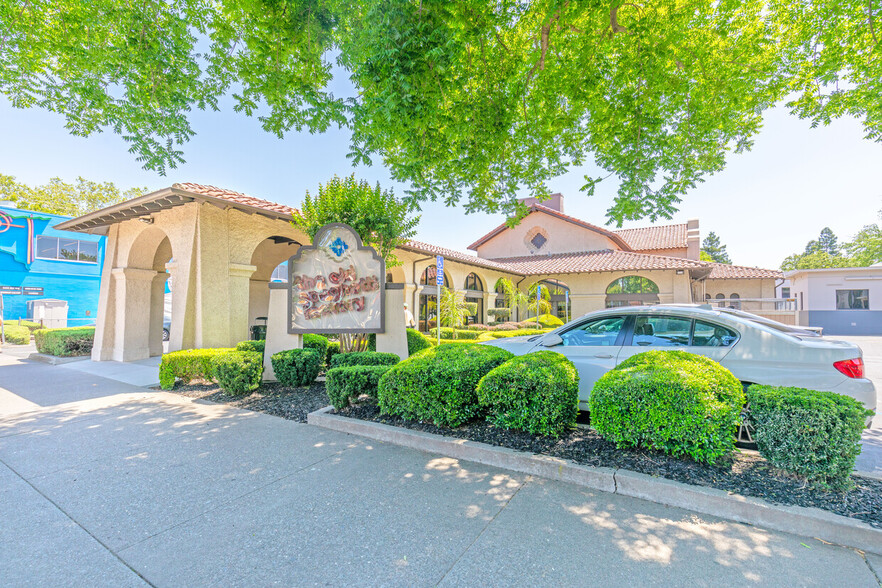 1910 J St, Sacramento, CA for sale - Primary Photo - Image 1 of 3