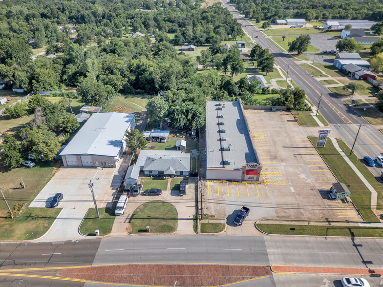 1020-1048 N Douglas Blvd, Oklahoma City, OK for sale - Building Photo - Image 3 of 21