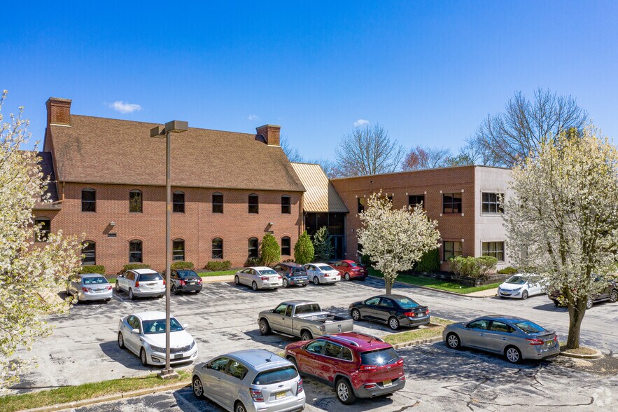 7 Foster Ave, Gibbsboro, NJ 08026