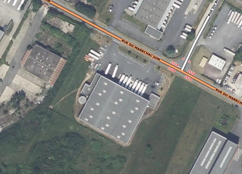 Industrial in Amilly for lease - Building Photo - Image 2 of 8