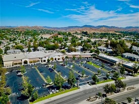 Bouquet Canyon Plaza - Loft