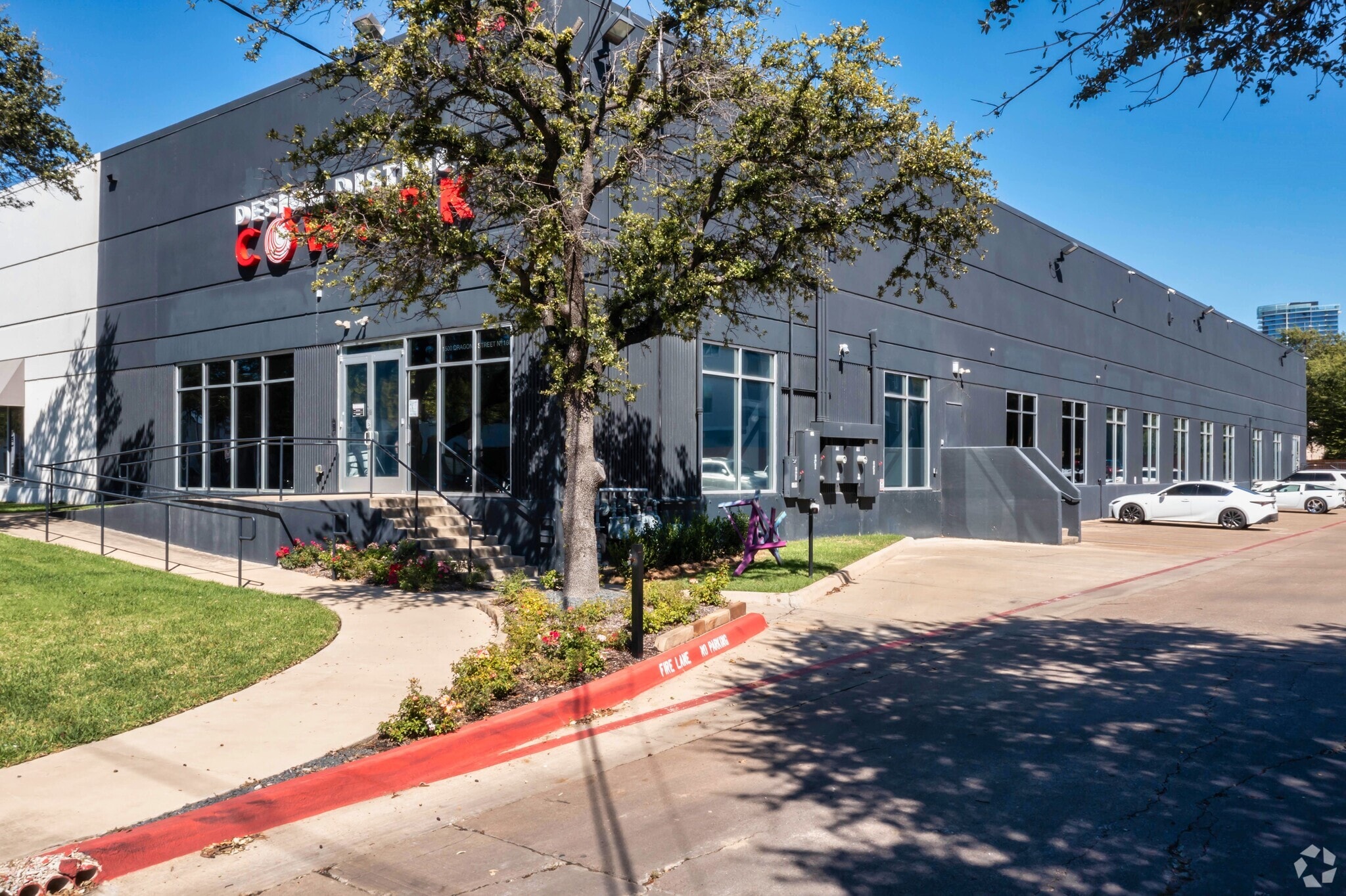 1500 Dragon St, Dallas, TX for lease Building Photo- Image 1 of 8