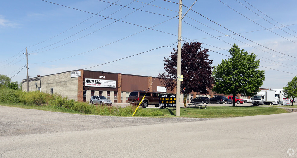 470 Collier Macmillan Dr, Cambridge, ON for lease - Building Photo - Image 3 of 8