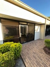 14902 Winding Creek Ct, Tampa, FL for lease Interior Photo- Image 1 of 10