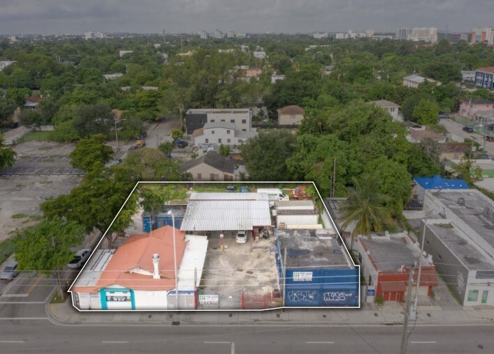 3010 NW 7th Ave, Miami, FL for lease Primary Photo- Image 1 of 7