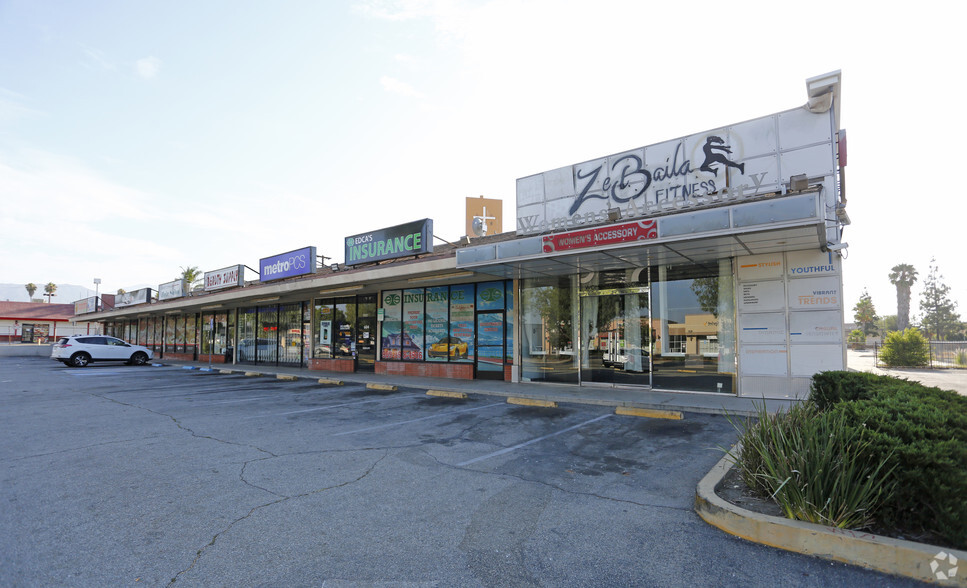 500-699 Indian Hill Blvd, Pomona, CA for lease - Primary Photo - Image 3 of 4