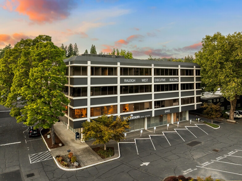 6443 SW Beaverton Hillsdale Hwy, Portland, OR for lease - Building Photo - Image 1 of 5