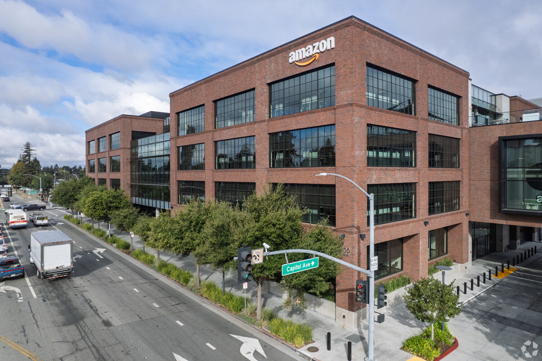 2100 University Ave, East Palo Alto, CA for sale Primary Photo- Image 1 of 1