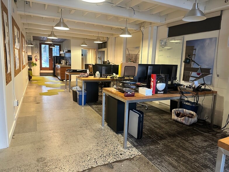 1922 NW Pettygrove St, Portland, OR for sale - Building Photo - Image 2 of 15