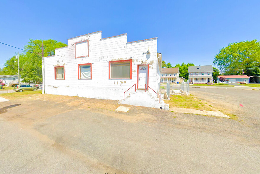 301 Fow Ave, Swedesboro, NJ for sale - Building Photo - Image 1 of 3