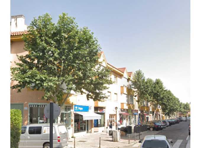 Calle Jacinto Benavente, 6 - 10, Villanueva de la Cañada, Madrid for sale - Building Photo - Image 2 of 2