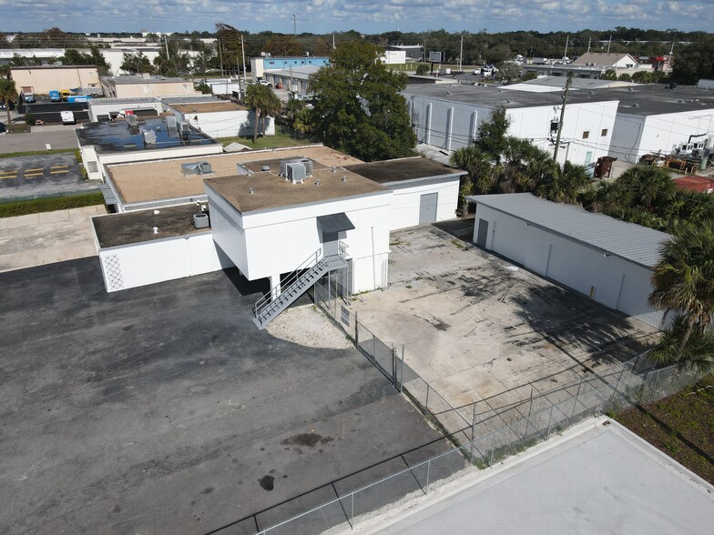 2513 Industrial Blvd, Orlando, FL for lease - Building Photo - Image 3 of 13