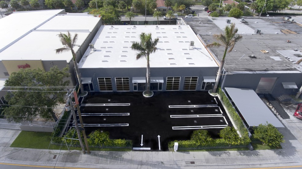 261 NE 61st St, Miami, FL for lease - Aerial - Image 2 of 9