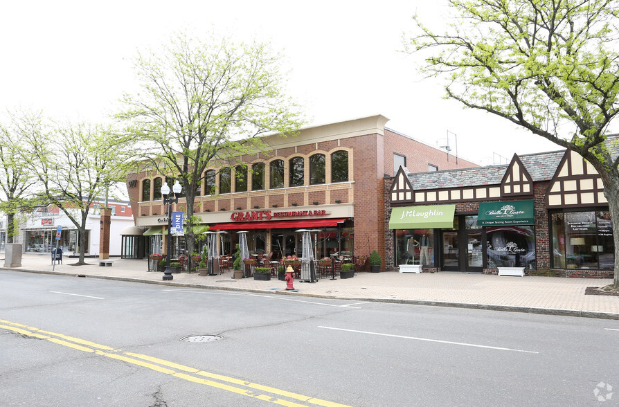 977 Farmington Ave, West Hartford, CT for lease - Building Photo - Image 2 of 2