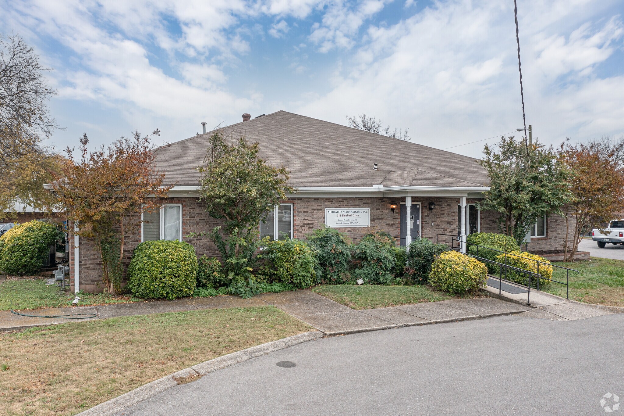 314 Bluebird Dr, Goodlettsville, TN 37072 Office for Sale