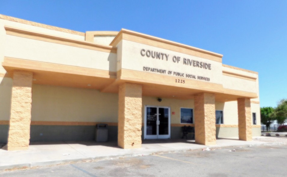 1297-1299 W Hobsonway, Blythe, CA for sale - Primary Photo - Image 1 of 1