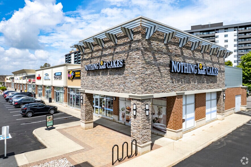 1900 Fowler Dr, Mississauga, ON L5K 1T7