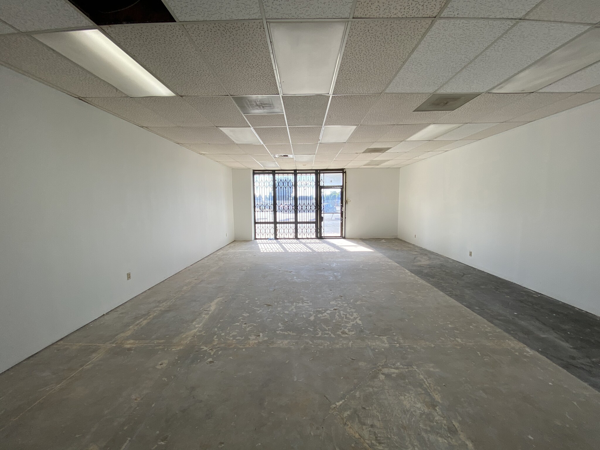 7930 Dale St. & 8551 La P, Buena Park, CA for lease Interior Photo- Image 1 of 2