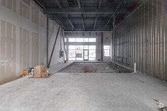 2720 N Grandview Blvd, Waukesha, WI for lease Interior Photo- Image 1 of 2