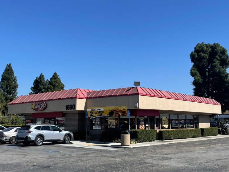 1690 Tully Rd, San Jose, CA for lease - Building Photo - Image 1 of 1