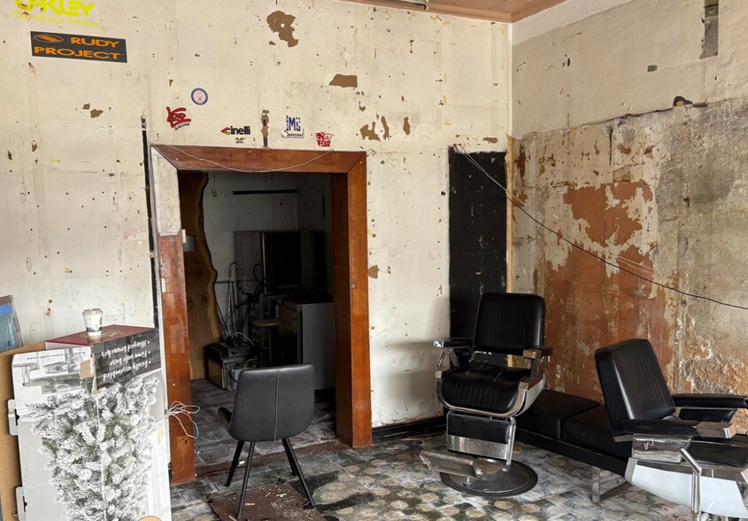 263-265 Upper Newtownards Rd, Belfast for lease - Interior Photo - Image 2 of 3