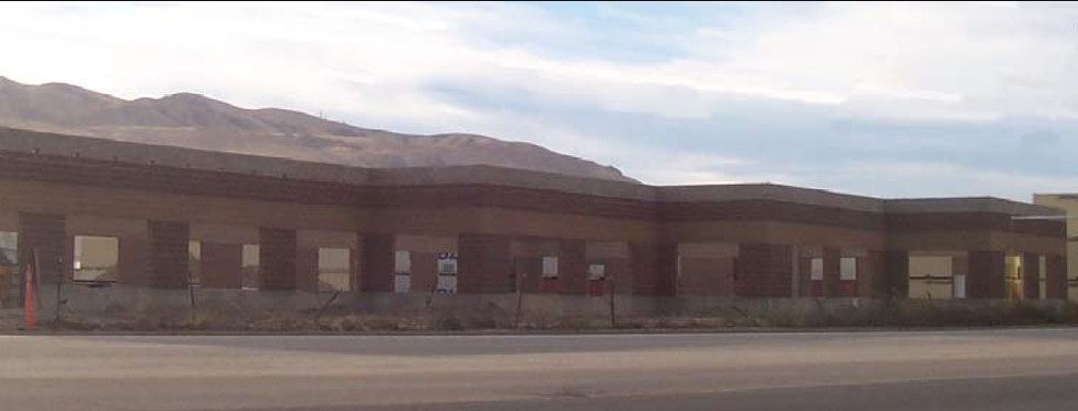 200 N Redwood Rd, North Salt Lake, UT for lease - Building Photo - Image 2 of 10