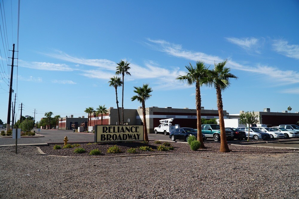42084248 S 36th Pl, Phoenix, AZ 85040 Reliance Broadway Phase I