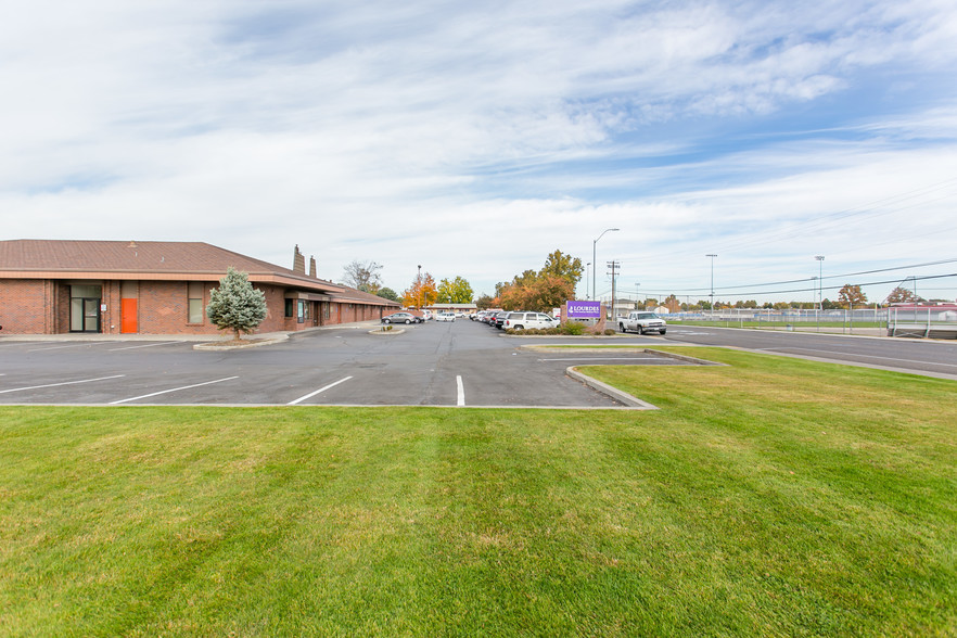 1200 N 14th Ave, Pasco, WA for sale - Building Photo - Image 2 of 46