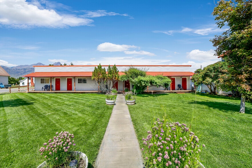 418 W Spruce St, Mackay, ID for sale - Building Photo - Image 3 of 35