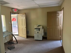12995 S Cleveland Ave, Fort Myers, FL for lease Interior Photo- Image 2 of 9