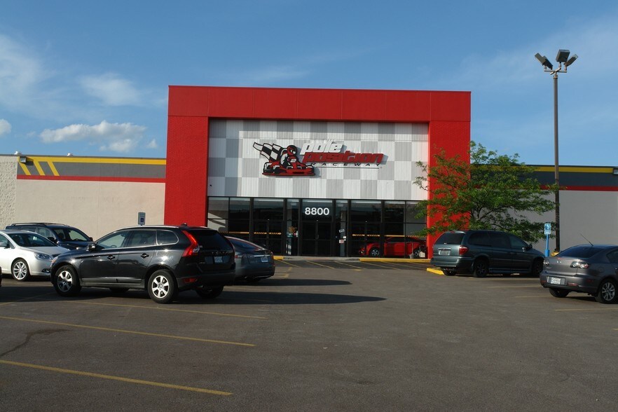 8800 Watson Rd, Saint Louis, MO 63119