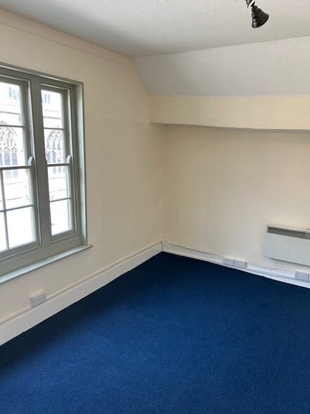 8A-8B Church St, Peterborough for lease - Interior Photo - Image 3 of 16