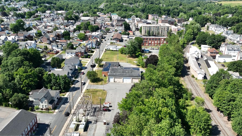 333 S 1st St, Bangor, PA for sale - Building Photo - Image 1 of 5