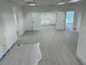 10305 NW 41st St, Doral, FL for lease Interior Photo- Image 2 of 9