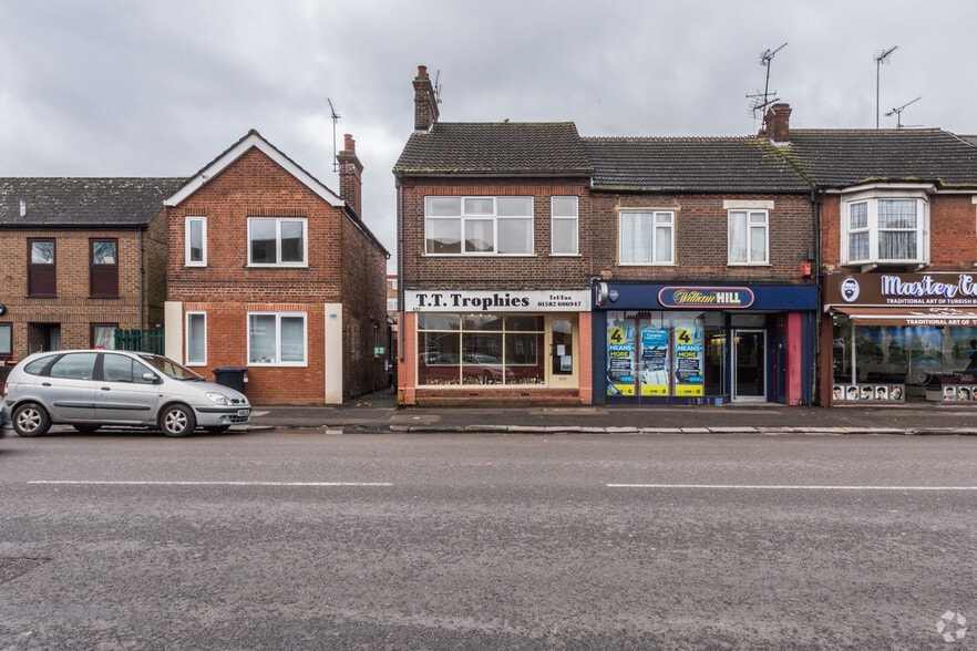 127 High Street North, Dunstable for sale - Primary Photo - Image 1 of 1