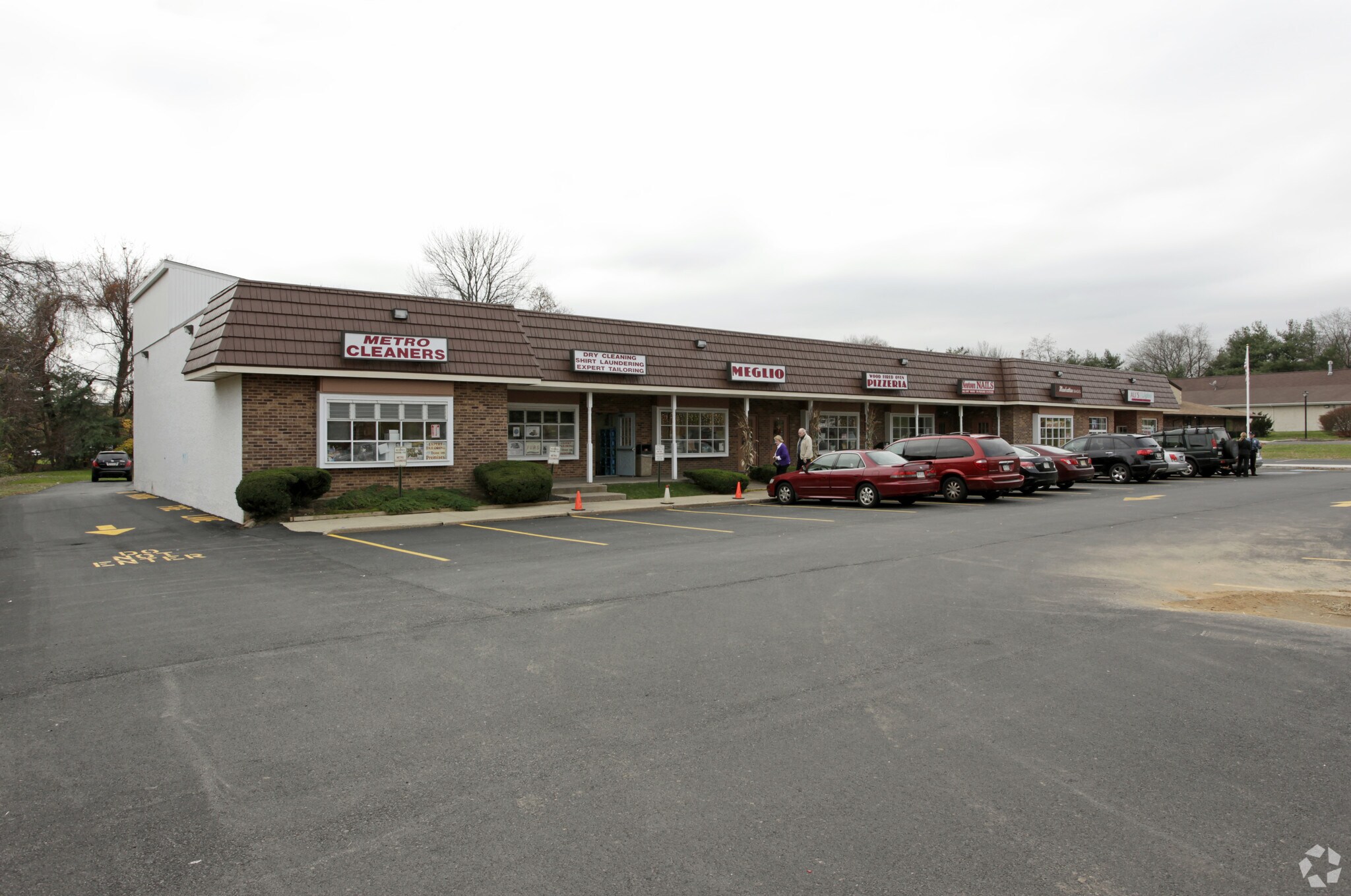 21-33 Swamp Rd, Newtown, PA for lease Building Photo- Image 1 of 14