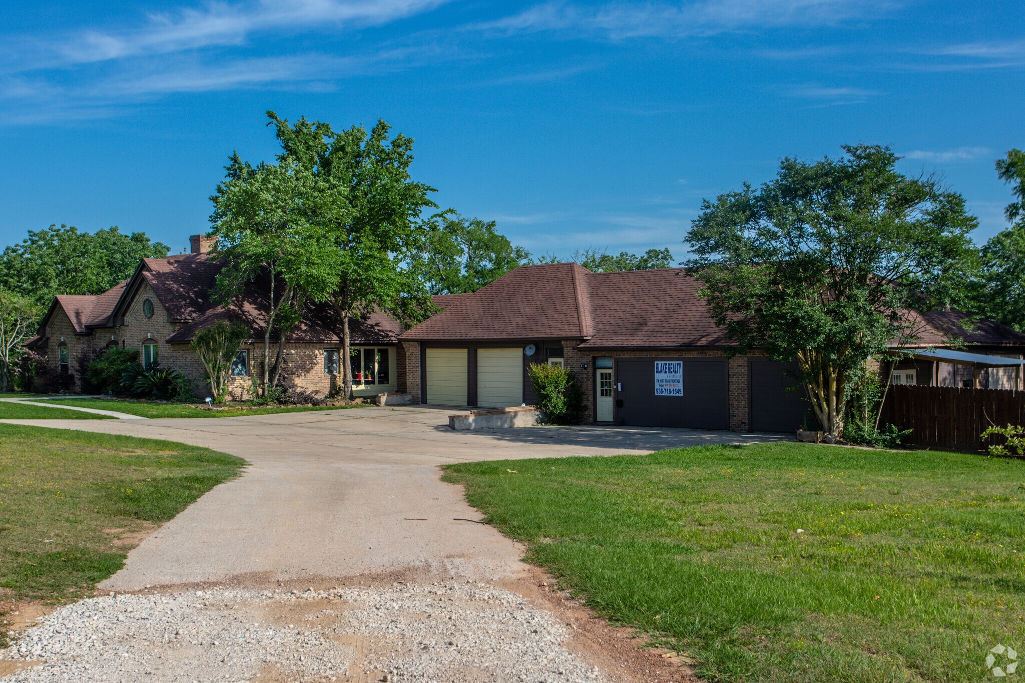 12658 FM 1097 Rd W, Willis, TX for sale Primary Photo- Image 1 of 7