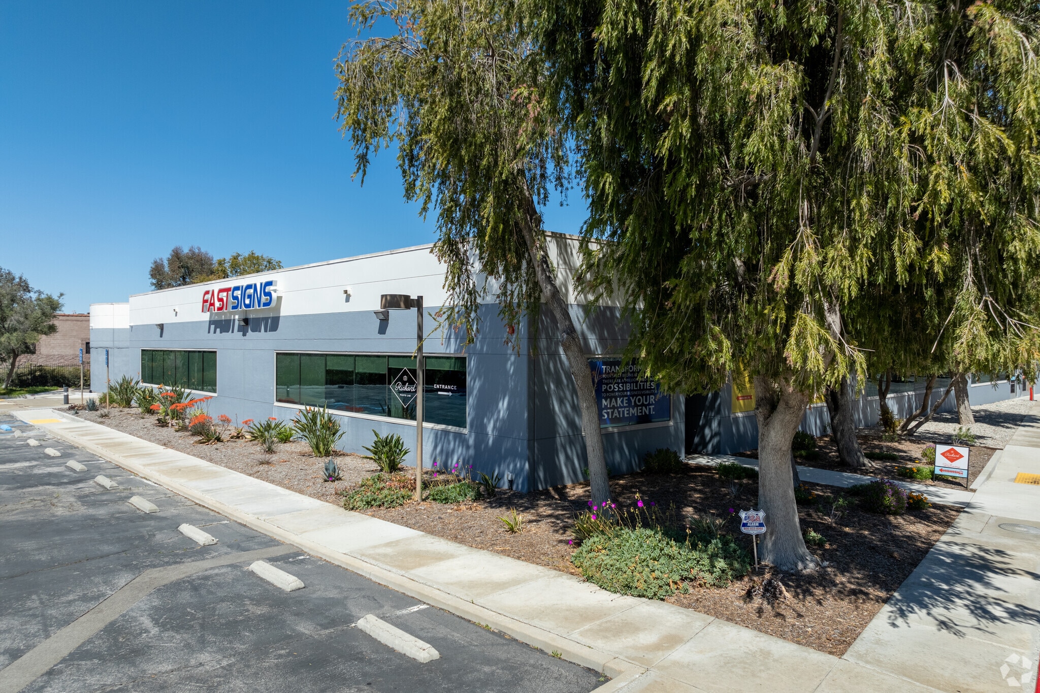 21515 Centre Pointe Pky, Santa Clarita, CA for lease Primary Photo- Image 1 of 16