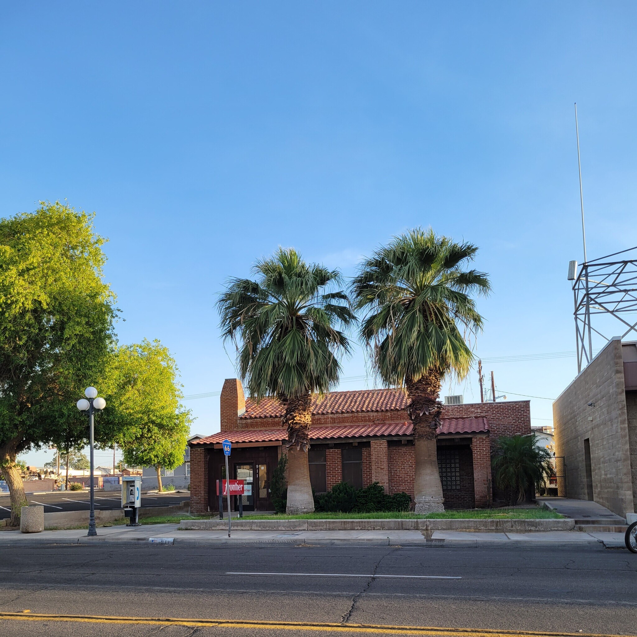 911 W Broadway St, Needles, CA 92363