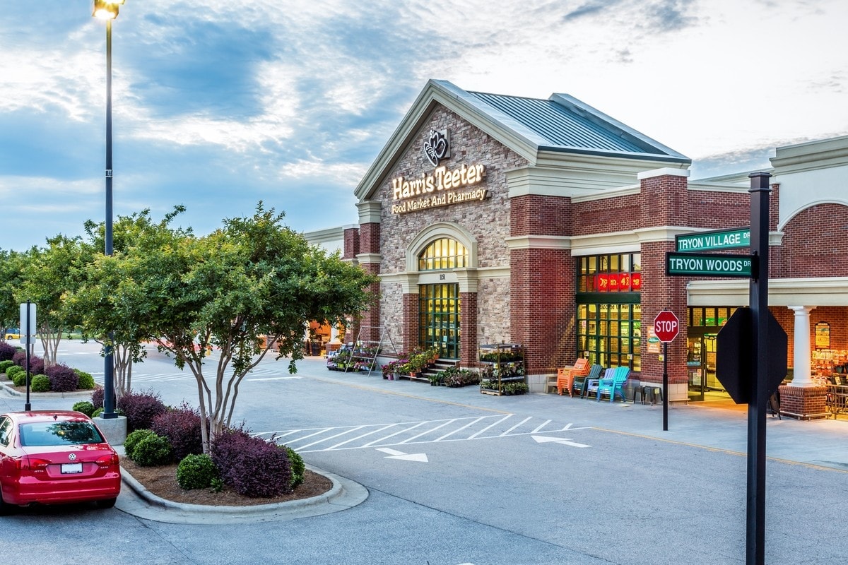 8204 Tryon Woods Rd, Raleigh, NC for lease Building Photo- Image 1 of 13