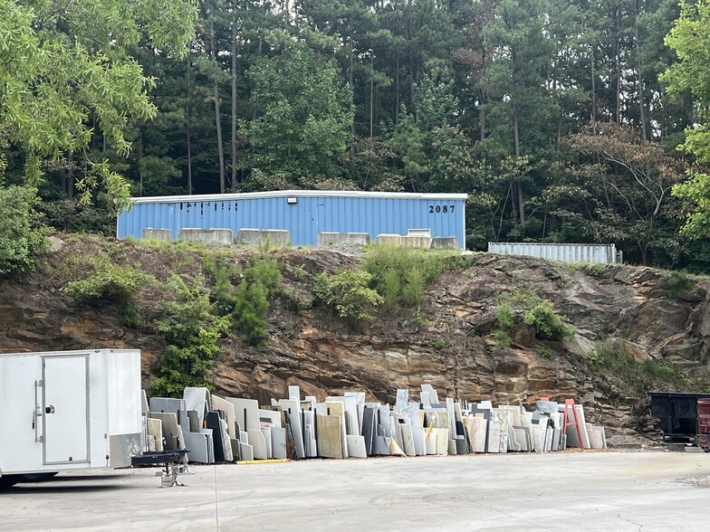 2085 Airport Industrial Park Dr, Marietta, GA for sale - Building Photo - Image 2 of 8