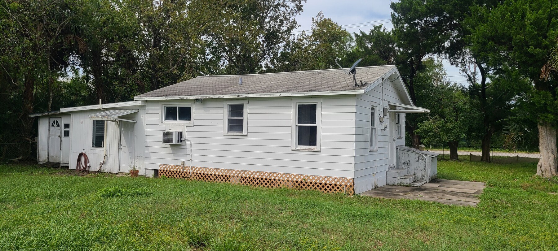 861 Hull Rd, Ormond Beach, FL 32174