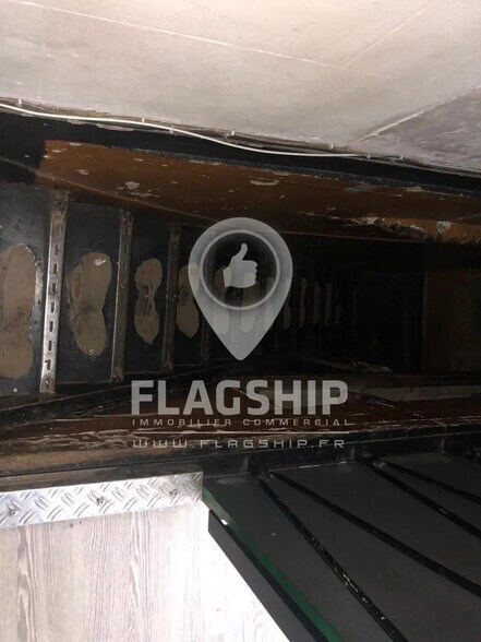 Retail in Paris for lease - Interior Photo - Image 3 of 4