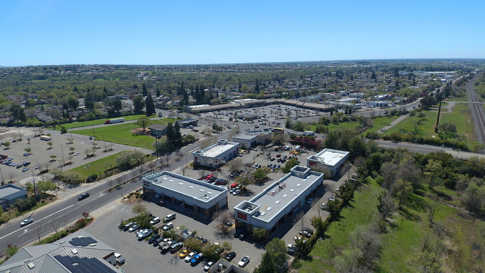 5880 Pacific St, Rocklin, CA for lease - Building Photo - Image 1 of 18
