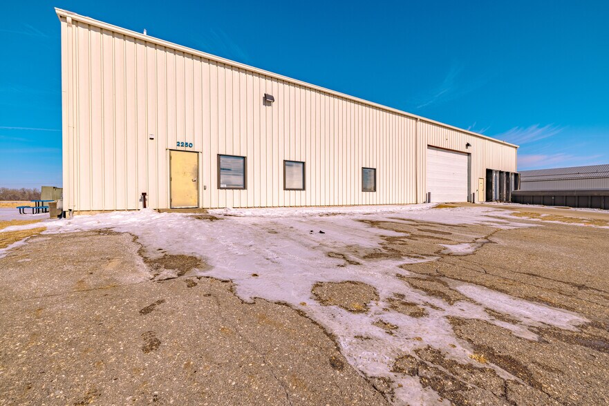 2250 Hall Ave, Benson, MN for sale - Building Photo - Image 1 of 1
