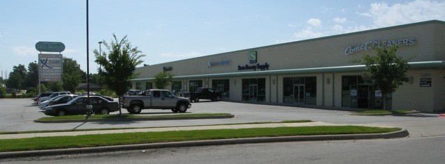 1200 SE 14th St, Bentonville, AR for lease - Building Photo - Image 1 of 1