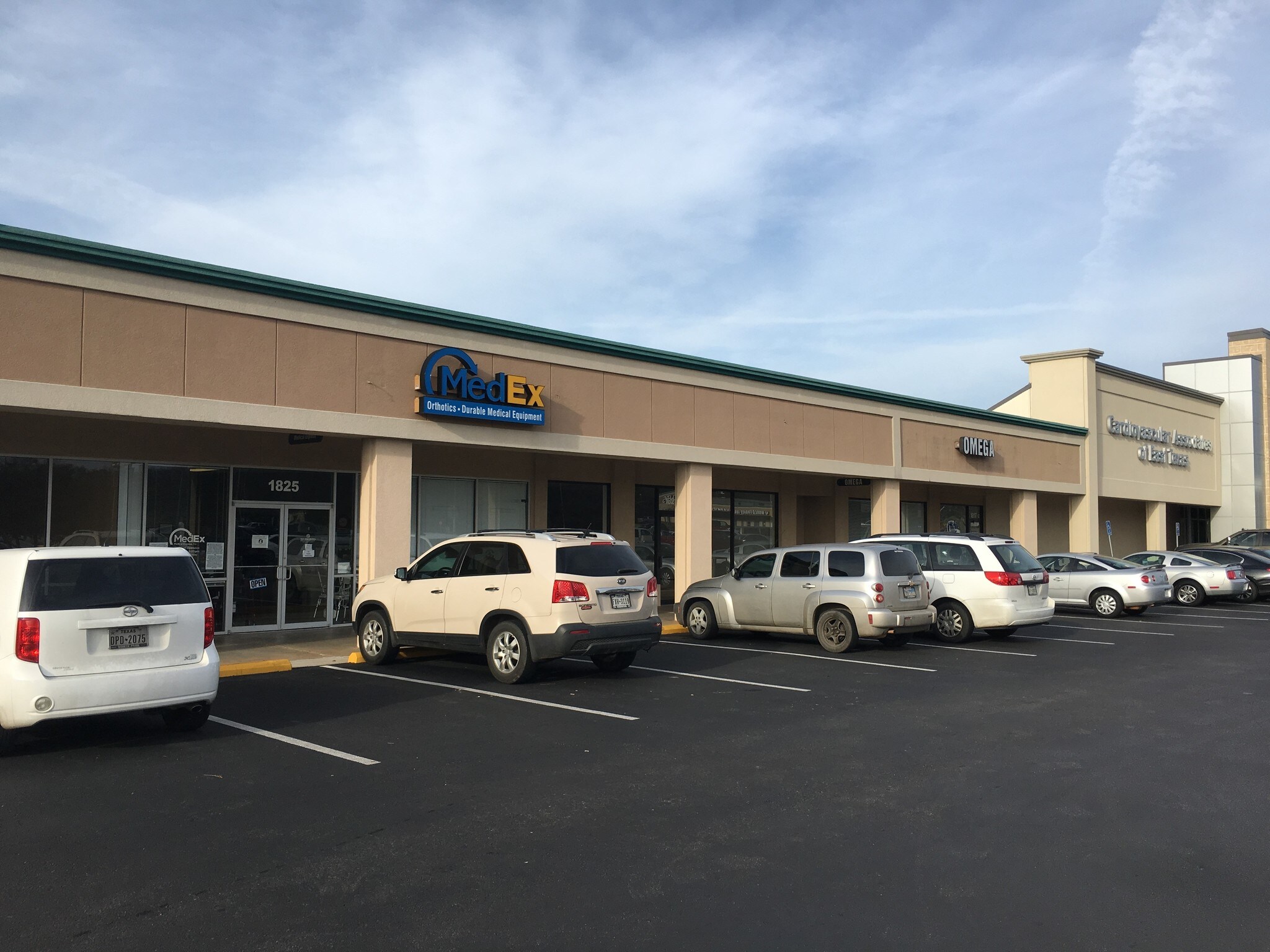 17001880 Troup Hwy, Tyler, TX 75701 Green Acres Shopping Center