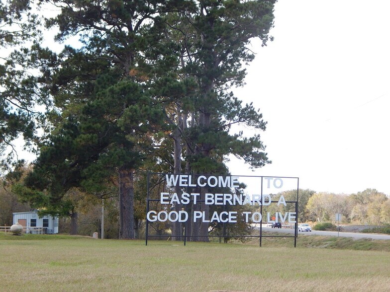 26869 Highway 90A, East Bernard, TX 77435