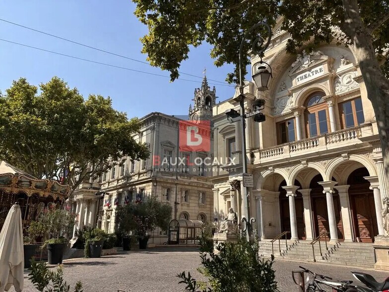 Retail in Avignon for lease - Building Photo - Image 3 of 5