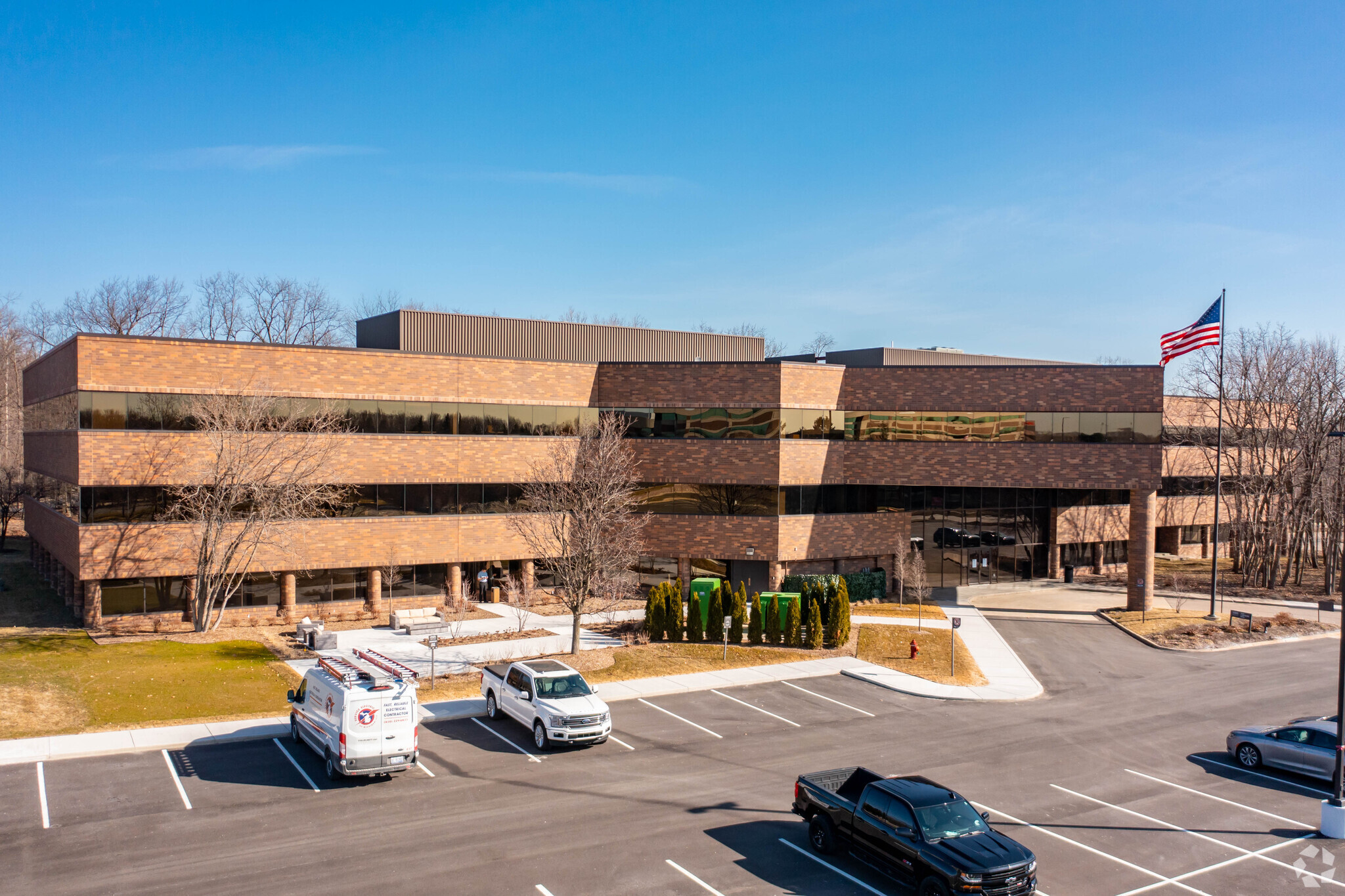 5435 Corporate Dr, Troy, MI 48098 - Timberlands Office Park | LoopNet